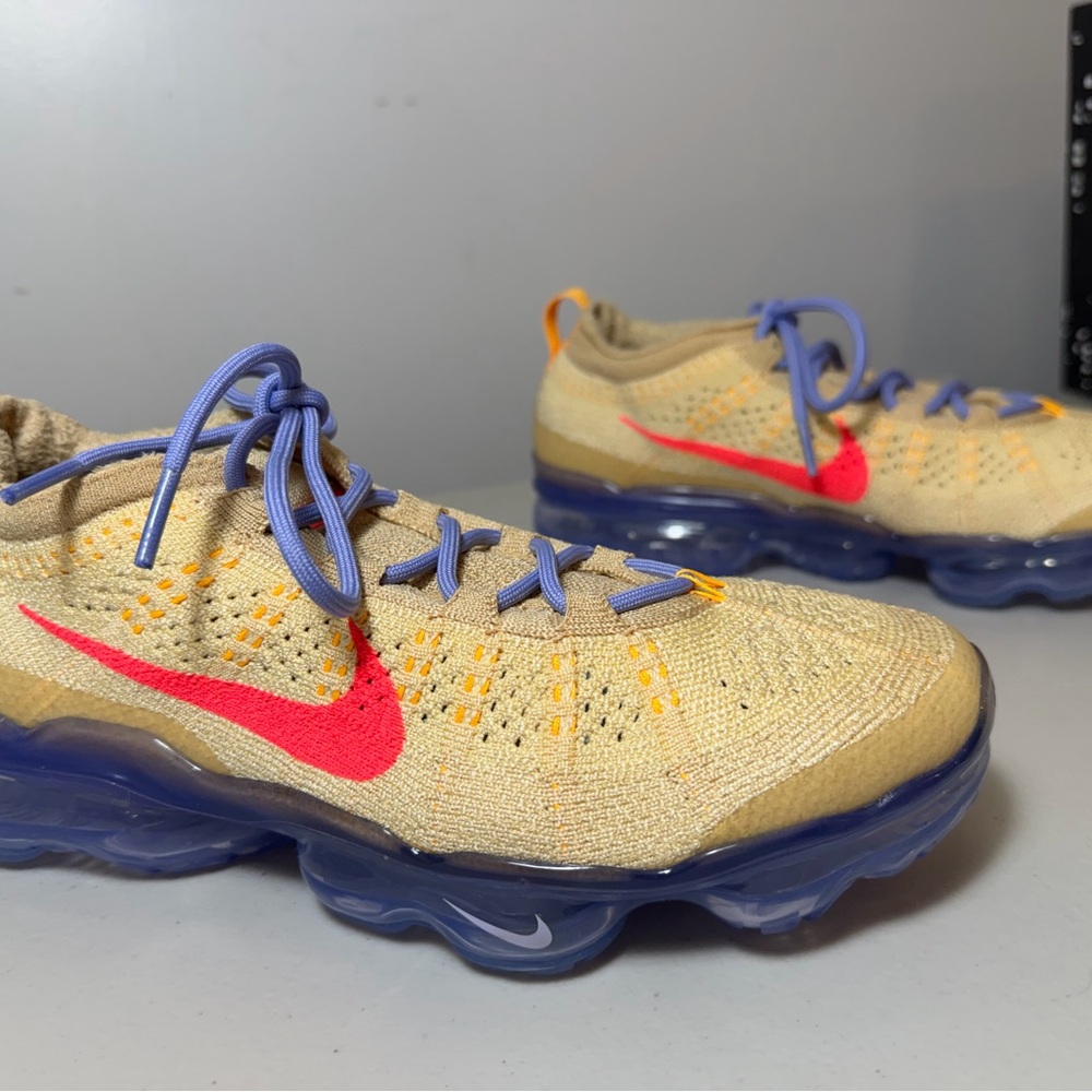 Nike women’s sneaker - Tan and Purple with Orange Accents BRAND NEW! - Picture 3 of 5